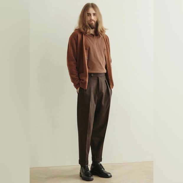 퍼렌 2플리츠 크롭 트라우저 울 슬랙스 팬츠 투턱 다크 브라운