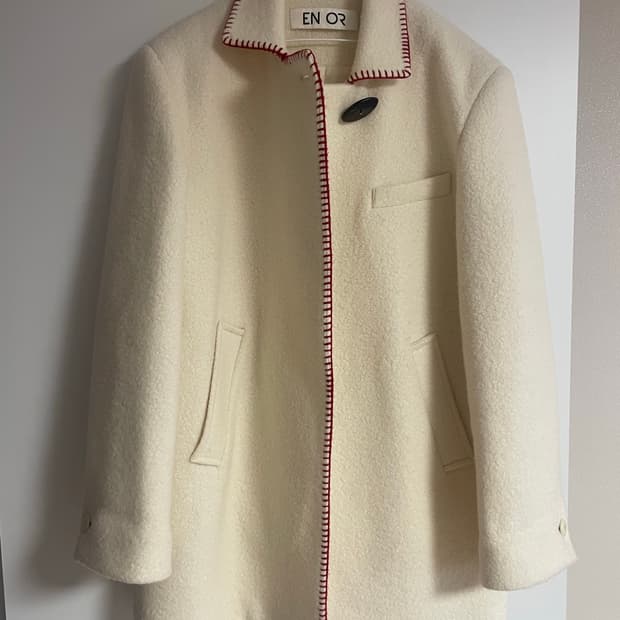 EN OR 엔오르 크림색 레드스티치 코트