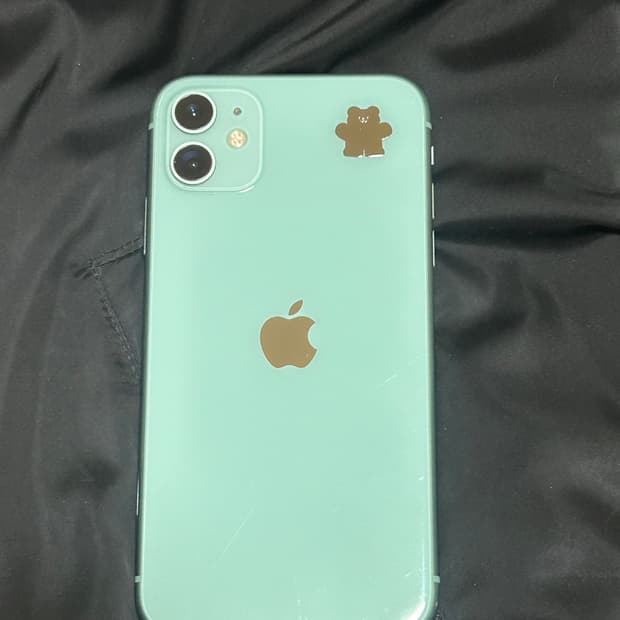 아이폰11 64기가 그린 액정파손 