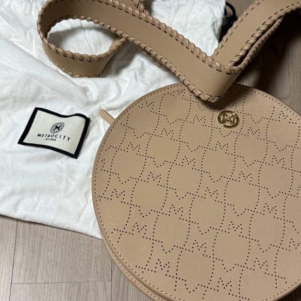 메트로시티 탬버린 크로스백