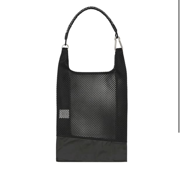 EP.7 01 SYNOPSIS MESH BAG BLACK