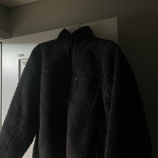 2025 FW 아웃스탠딩 플리스 차콜 새제품