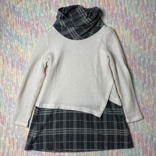 아이보리 체크 레이어드 니트