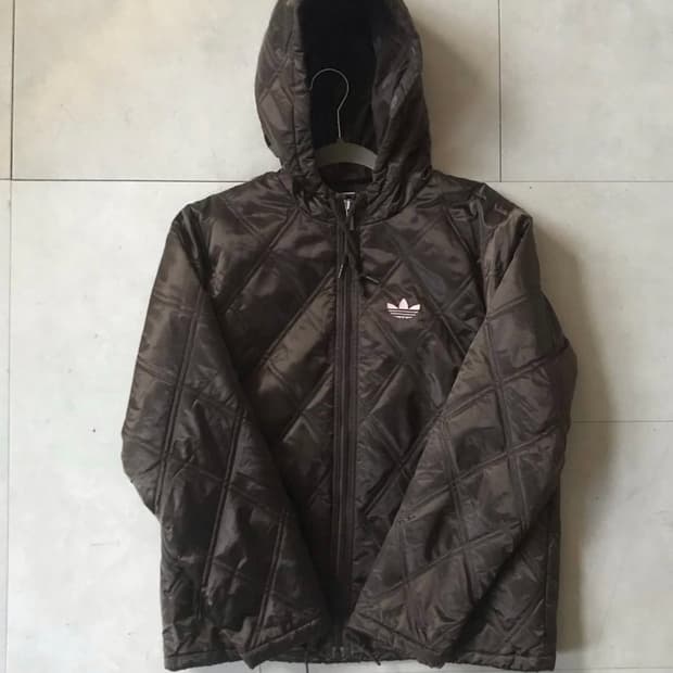아디다스 브라운 경량패딩