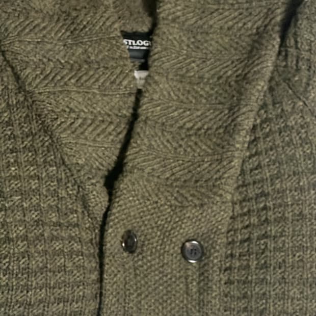 이스트로그 카키 가디건