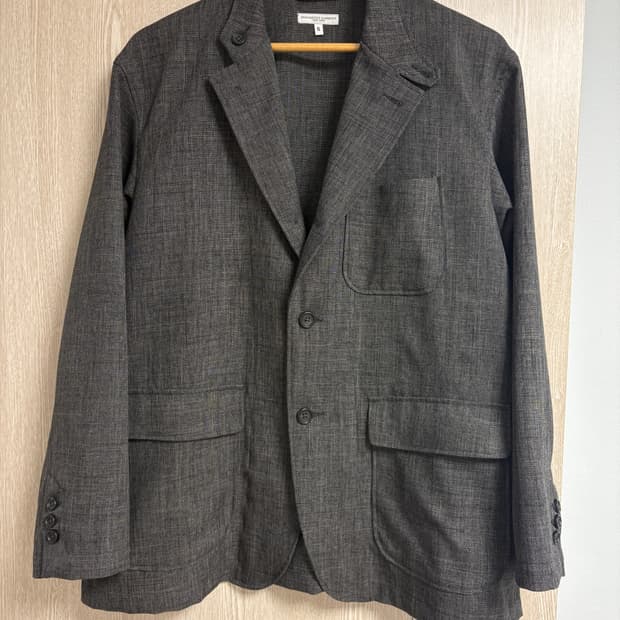 엔지니어드 가먼츠 로이터 자켓