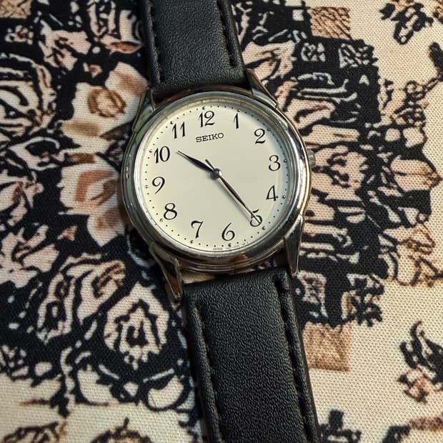 SEIKO 빈티지 쿼츠 시계