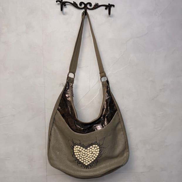 Gold beige glitter heart beads cross bag