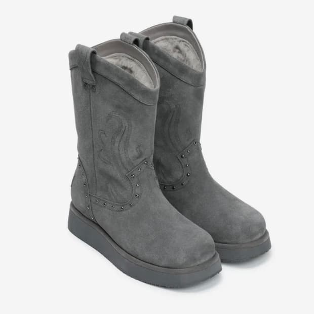 오도어 x 이크닉 어그 부츠 WESTERN FUR BOOTS