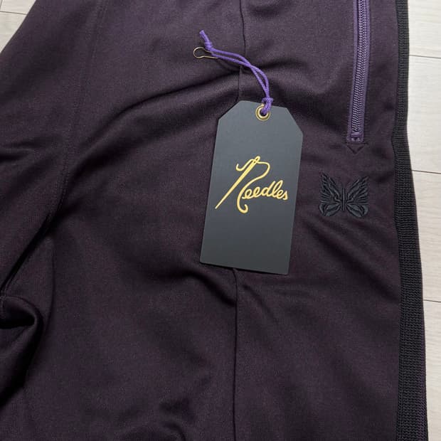 니들스 트랙팬츠 스트레이트핏 다크 퍼플 L사이즈(2회 착용)