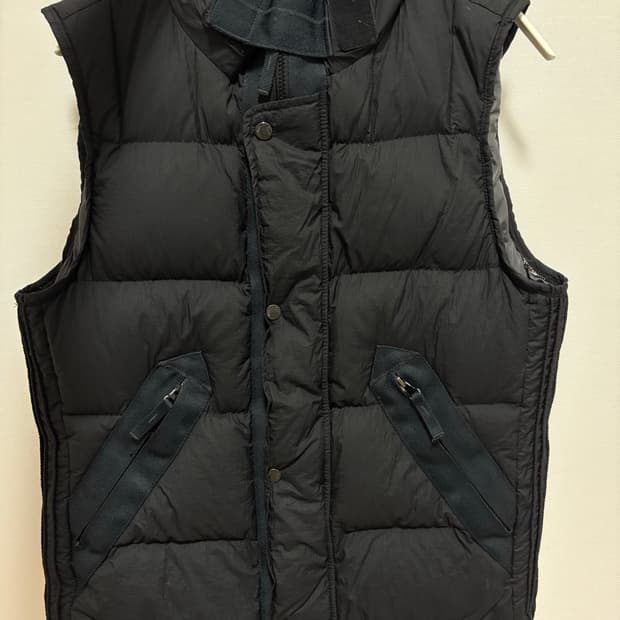 C.P. Company 패딩 베스트