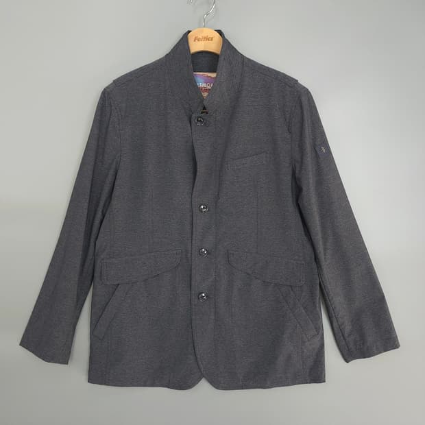 빌트모아 BILT MORE 하이넥 카라 바람막이 자켓 105