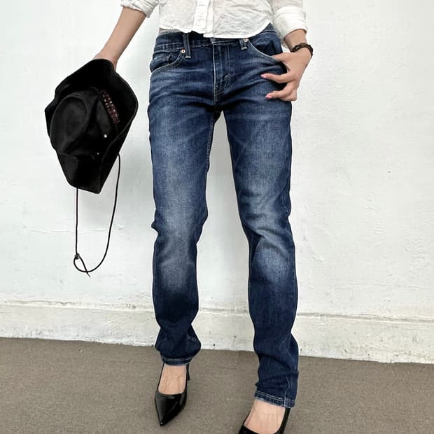 Levi’s 507 Slim Fit Denim Pants
