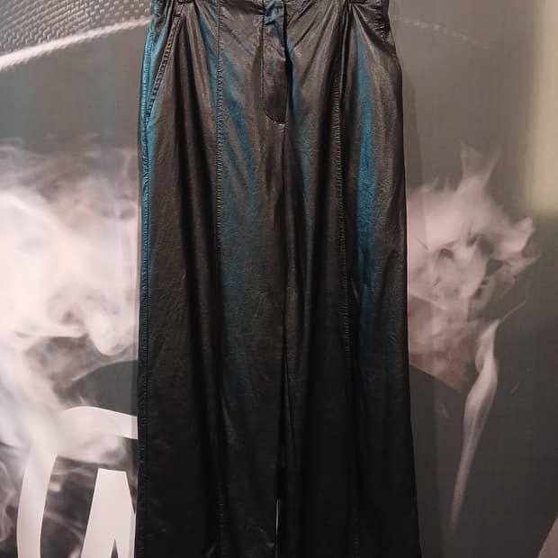 블랙 와이드 레더 팬츠