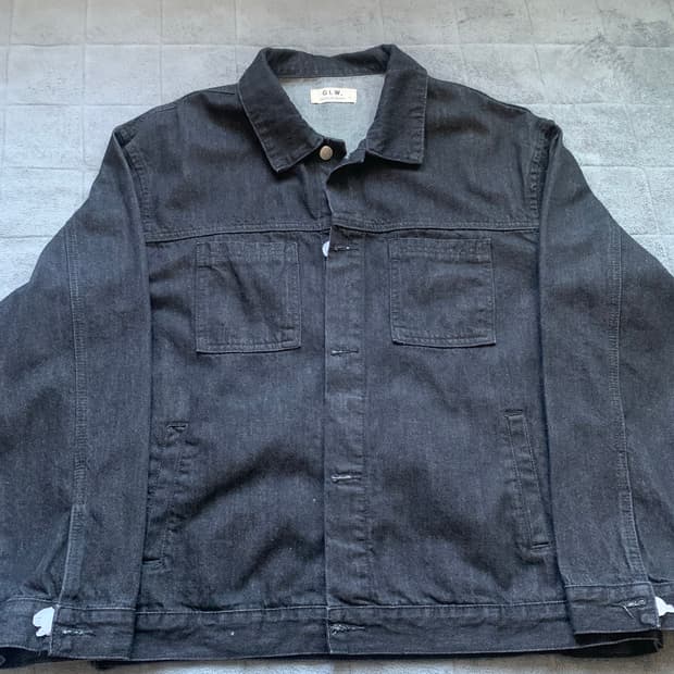 오버사이즈 워시드 데님 트러커 재킷 XL  워싱 처리를 사용하여 특유