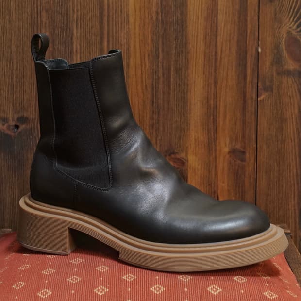 로에베 레더 첼시부츠