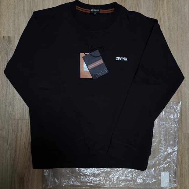 에르메네질도 제냐 맨투맨 블랙색상 정품 판매합니다. zegna