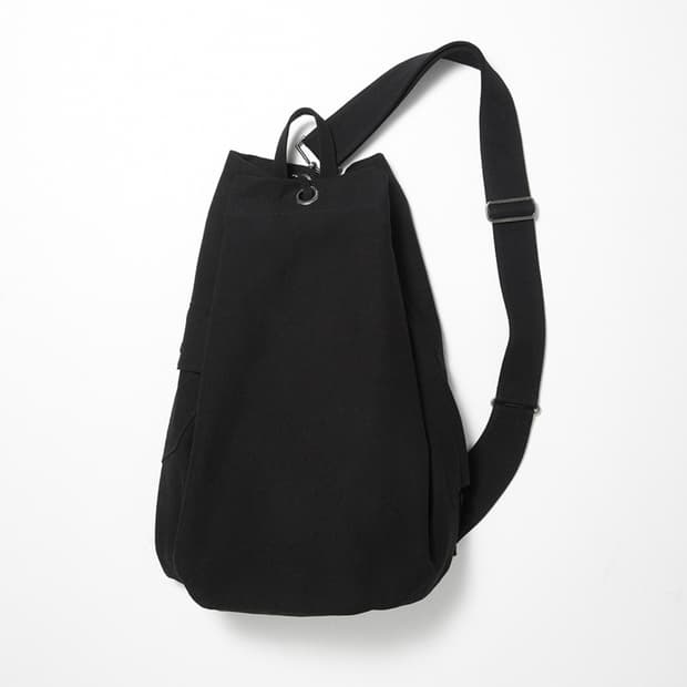 해칭룸 더플 크로스백 가방