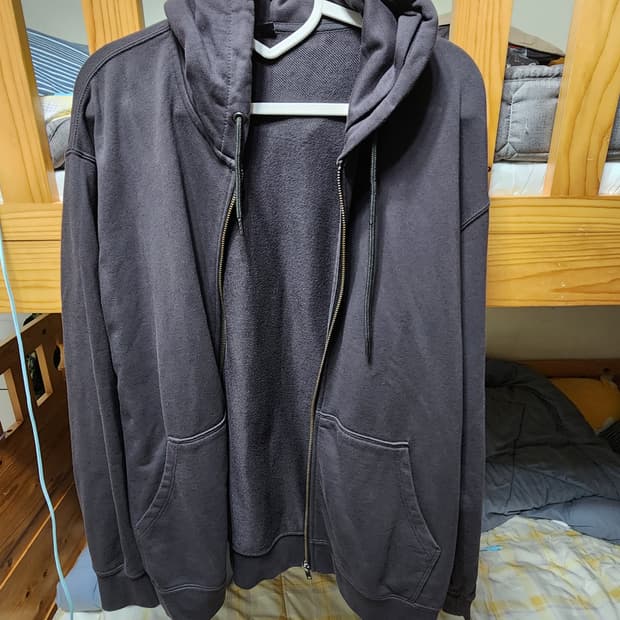 유니클로 후드집업 l