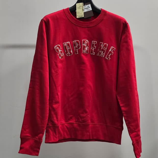 루이비통 x 슈프림 맨투맨 M / 상태좋음 / 네고가능