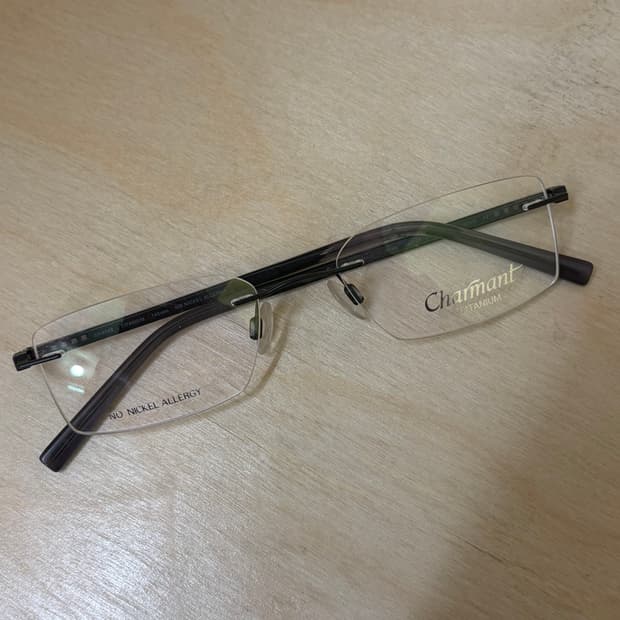 샤르망 CH8348E BK 티타늄 초경량 무테 안경