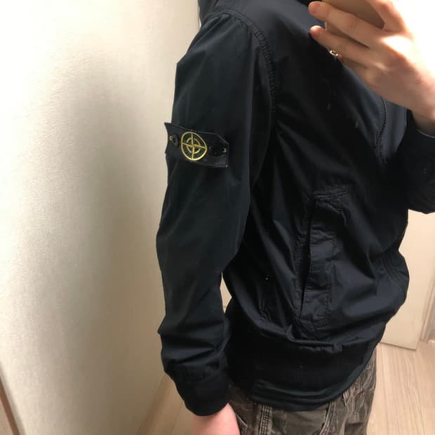 12A 스톤 아일랜드 41136 후드 자켓 블랙 - 24SS