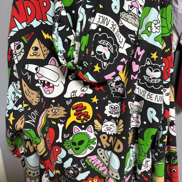 립앤딥 굿데이즈 후드티