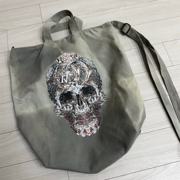 알렉산더 맥퀸 에코백