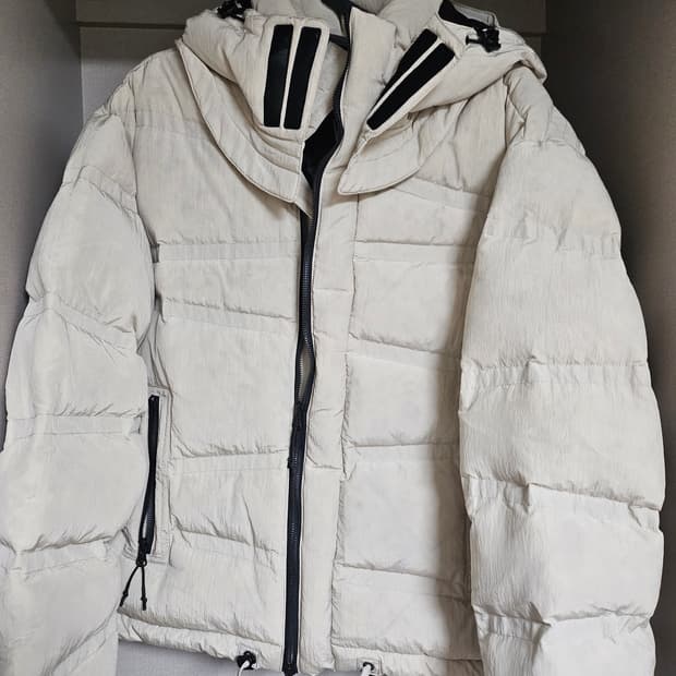 언어펙티드 패딩 새상품 (M)