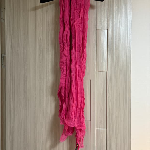 MCM 핑크 스카프