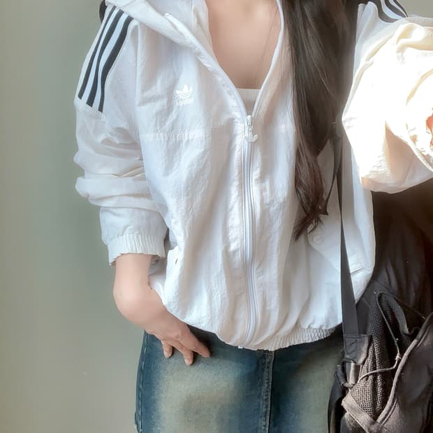 아디다스 빅로고 바람막이