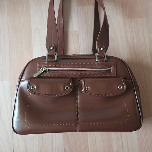 스퀘어라인 인디라 숄더백 버건디 브라운