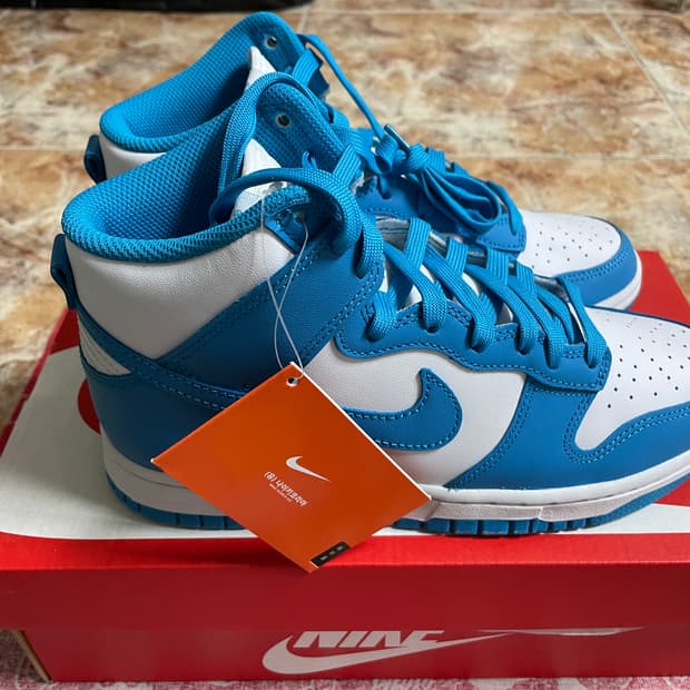 나이키 덩크 하이 레트로 챔피언쉽 블루