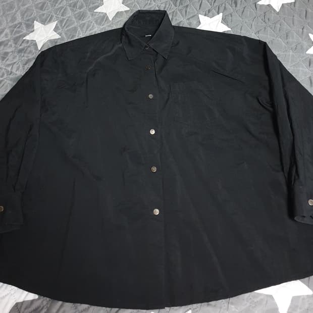 EUNOIA 유노이아 오버핏 나일론100% 긴팔셔츠 블랙 (F)