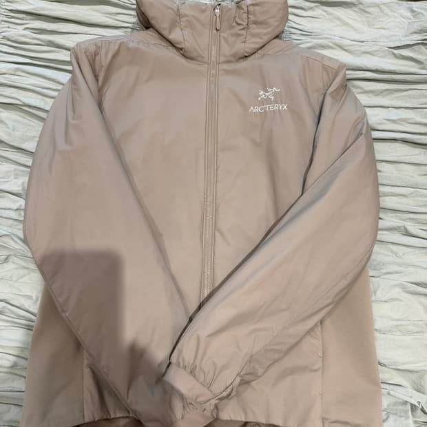 아크테릭스 아톰 스모크 블러프 m사이즈