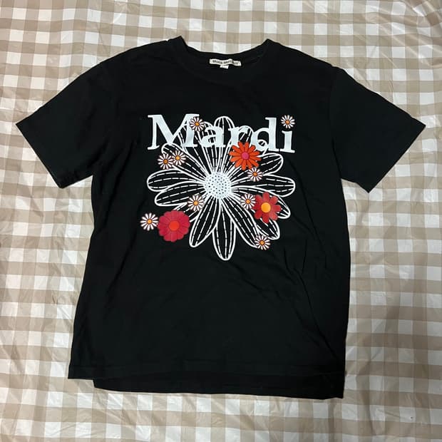 마르디 메크르디 여성 플라워 반팔 S 꽃 무신사 반팔티 블랙