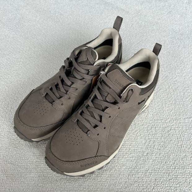 트렉스타 스텝 GTX 베이지 245 여성 등산화