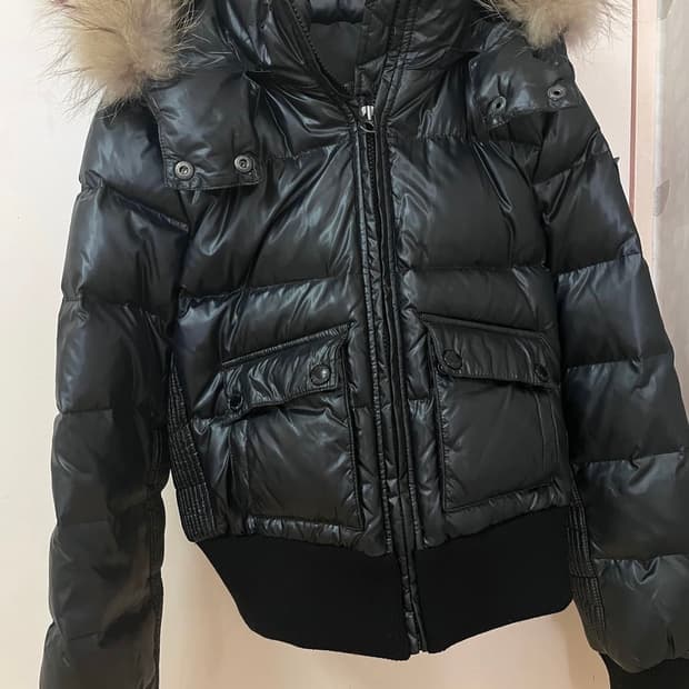 Y2K 게스 크롭 패딩