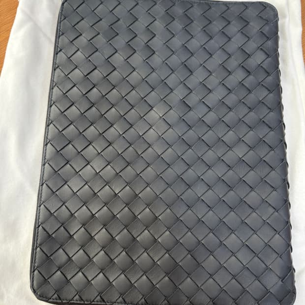 보테가베네타 정품 클러치 새상품