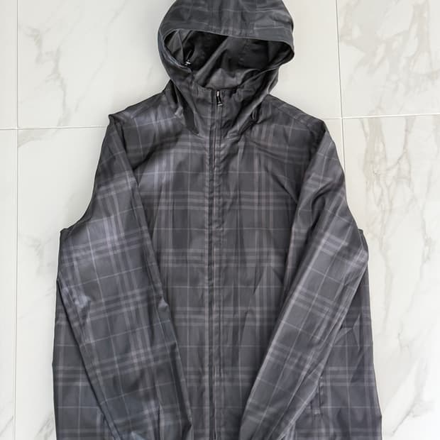 버버리 바람막이 윈드브레이커 