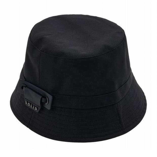 솔리드옴므 블랙 로고 버킷햇