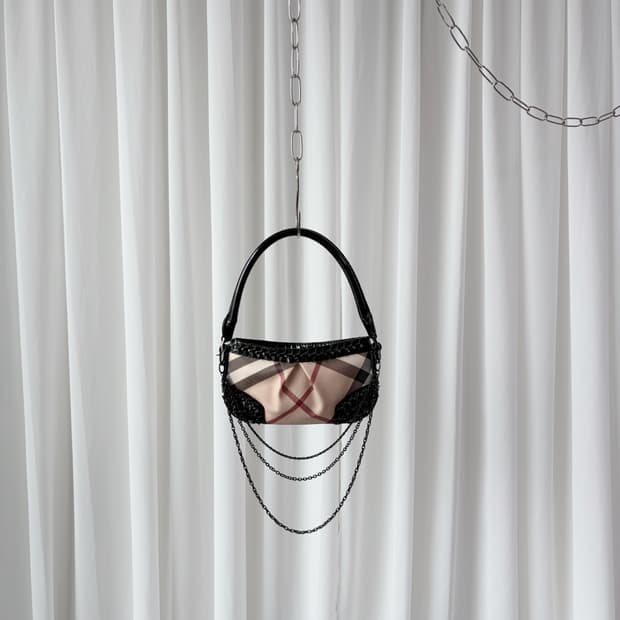 버버리 스타 스터드 헌빌 숄더백