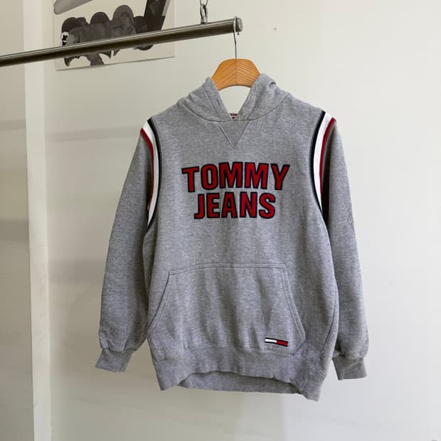 TOMMY JEANS (Made in USA) 후드티
