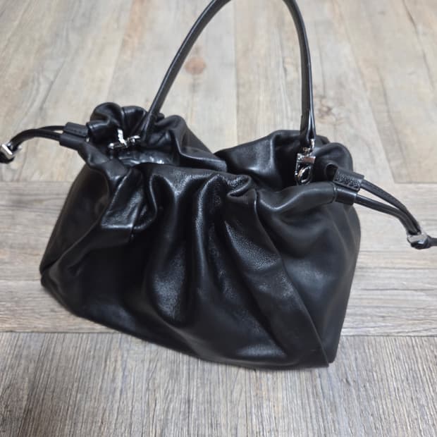 구호 양가죽 토트백