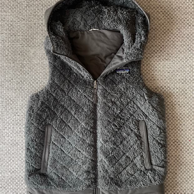 파타고니아 LOST GATOS HODDED REVERSIBLE VEST 