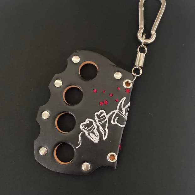 블랙 레더 너클 키체인