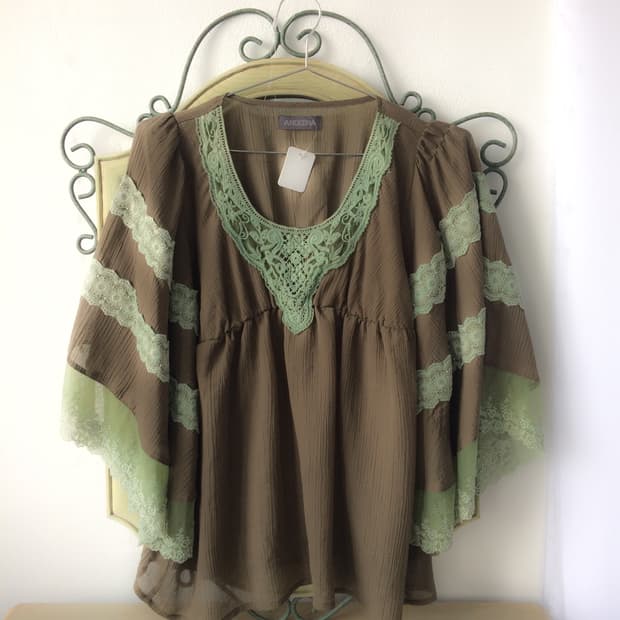 Fairy mood lace trimming blouse