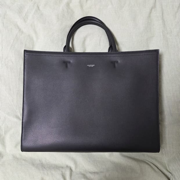 질스튜어트 로건 블랙 레더 심플 토트백 JUBA6E941BK / 숄더백 