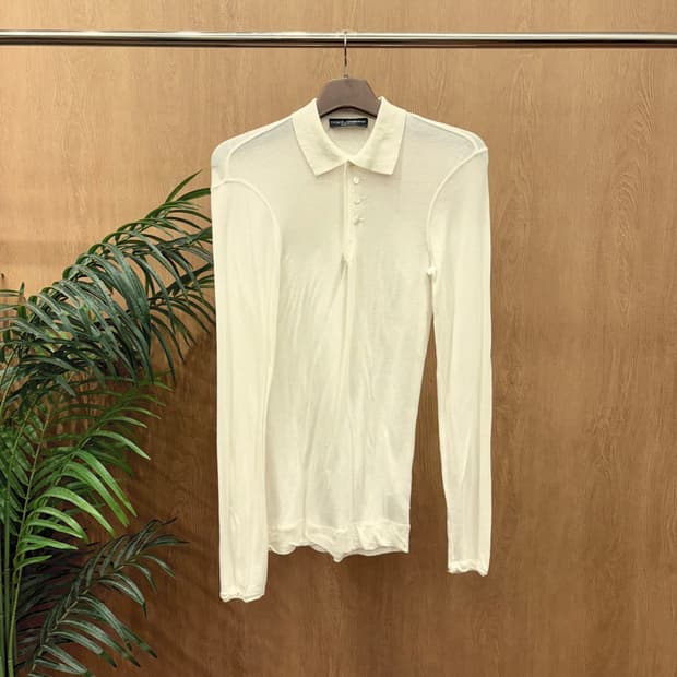 돌체앤가바나 코튼 긴팔 PK 티셔츠 슬림 라인 버튼 커프스 디테일 화이트