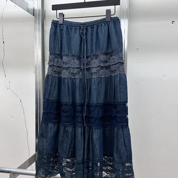 rosa cheri denim lace trimmed strap skir